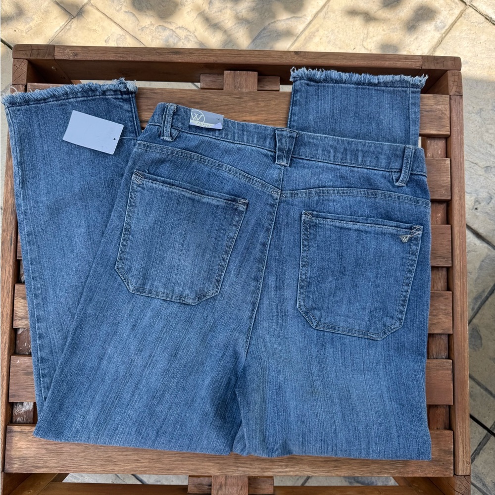 Wit & Wisdom Classic Ankle Jeans in Blue - Picture 6 of 13